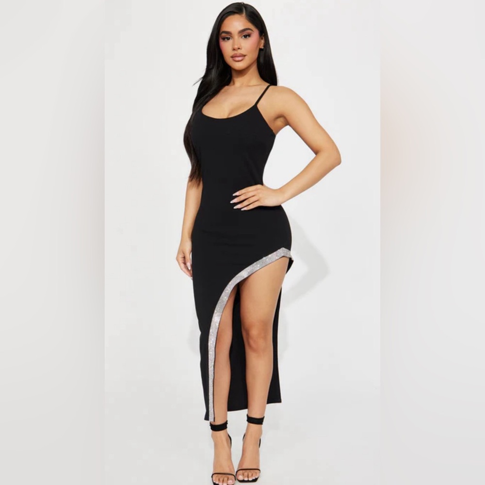 🖤〰️Black party dress〰️🖤